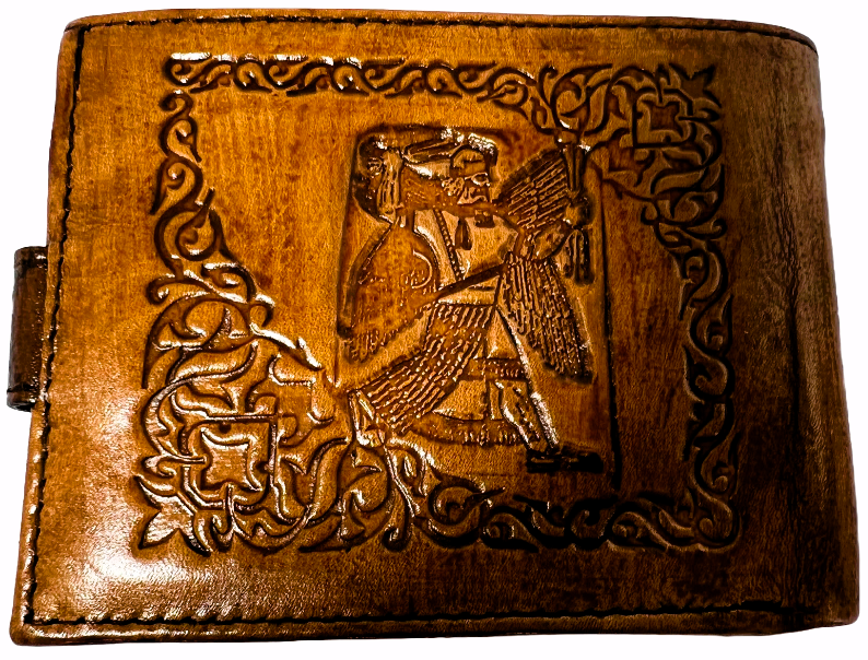 Men Handmade wallet of leather. Lamassu (جلد طبيعي)