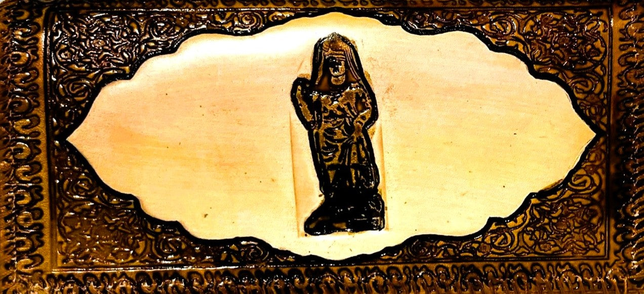 Handmade wallet for women, made from cow leather. (Queen of Hatra  ملكة الحَضر) جلد طبيعي