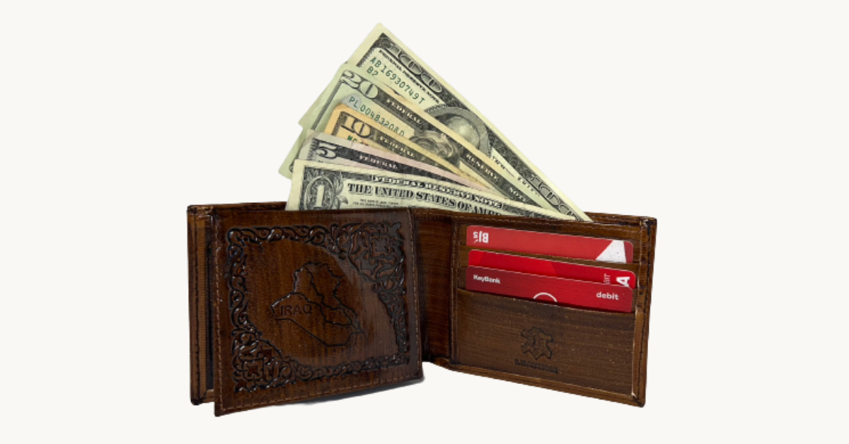 Men Handmade wallet of leather. Harp and Lamassu