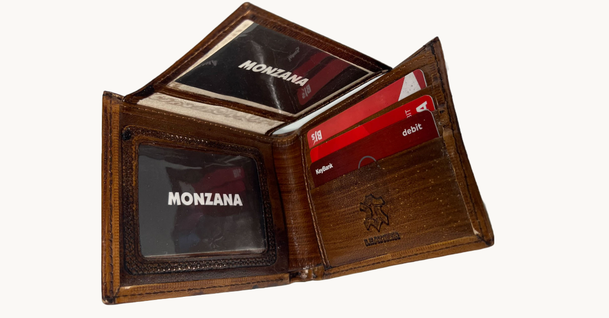 Men Handmade wallet of leather. Lion of Babylon (جلد طبيعي)