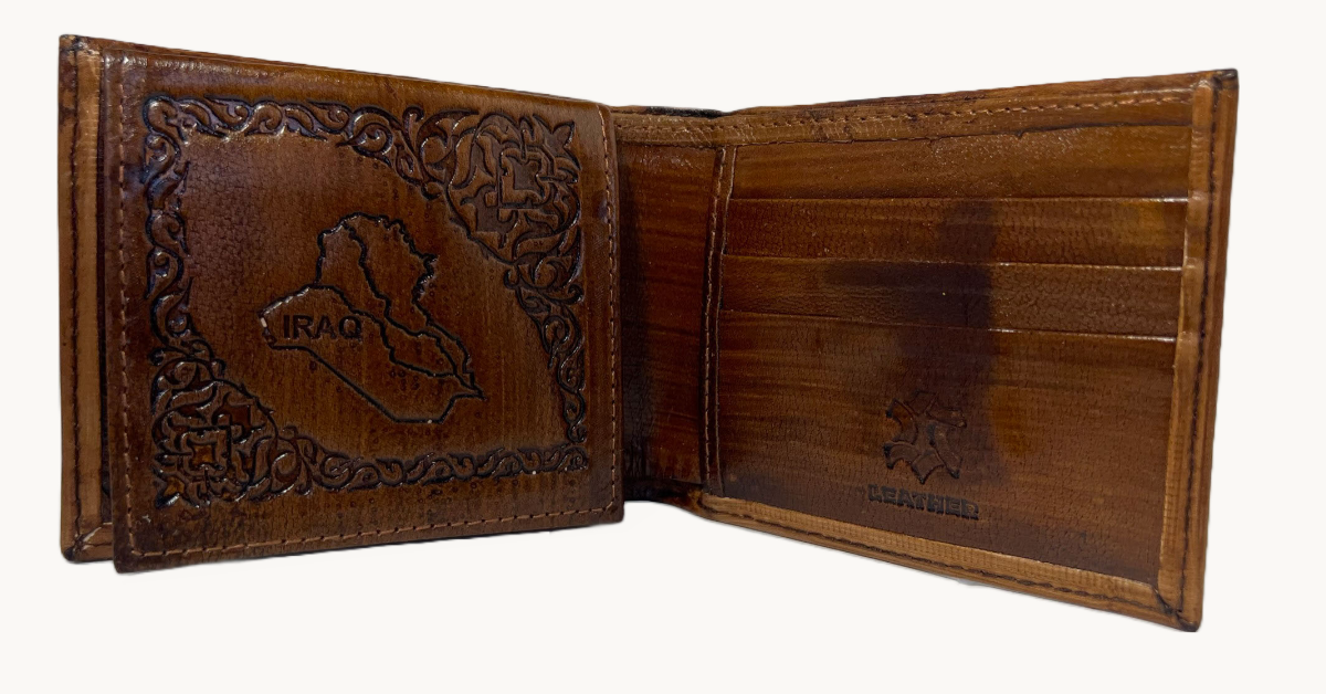 Men Handmade wallet of leather. Lion of Babylon (جلد طبيعي)