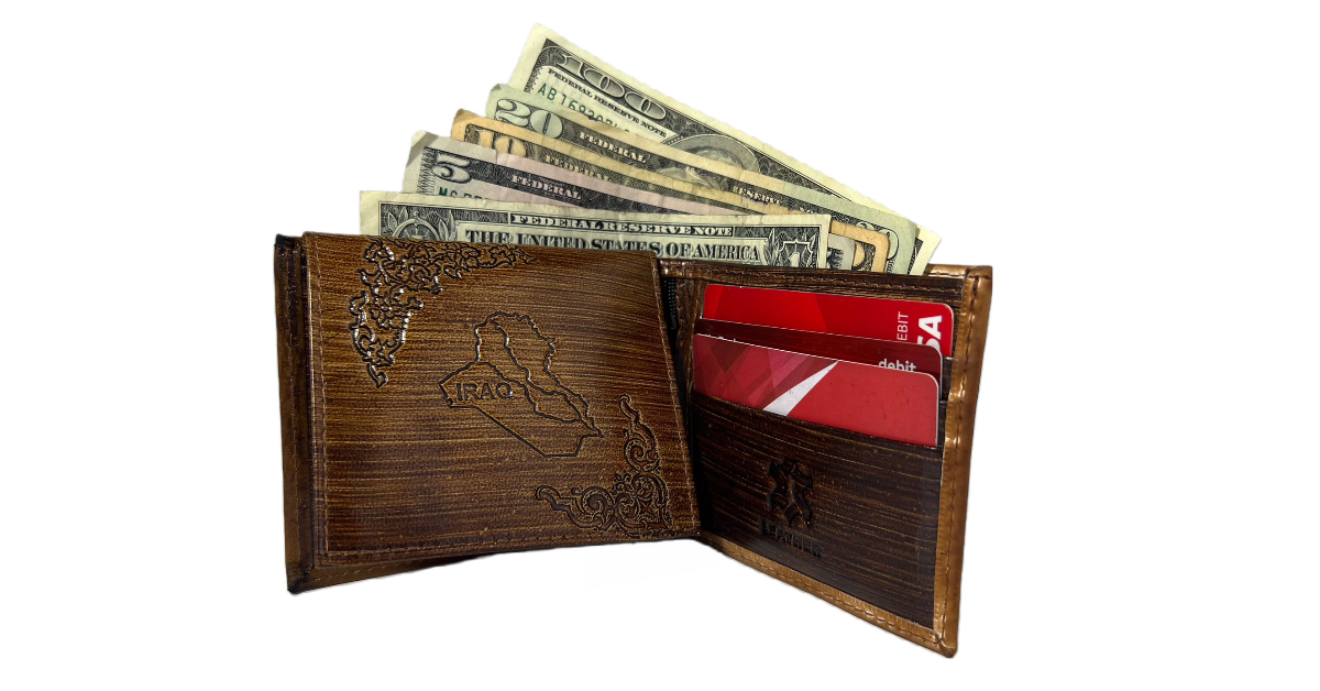 Men Handmade wallet of leather.  Sargon of Akkad (جلد طبيعي)