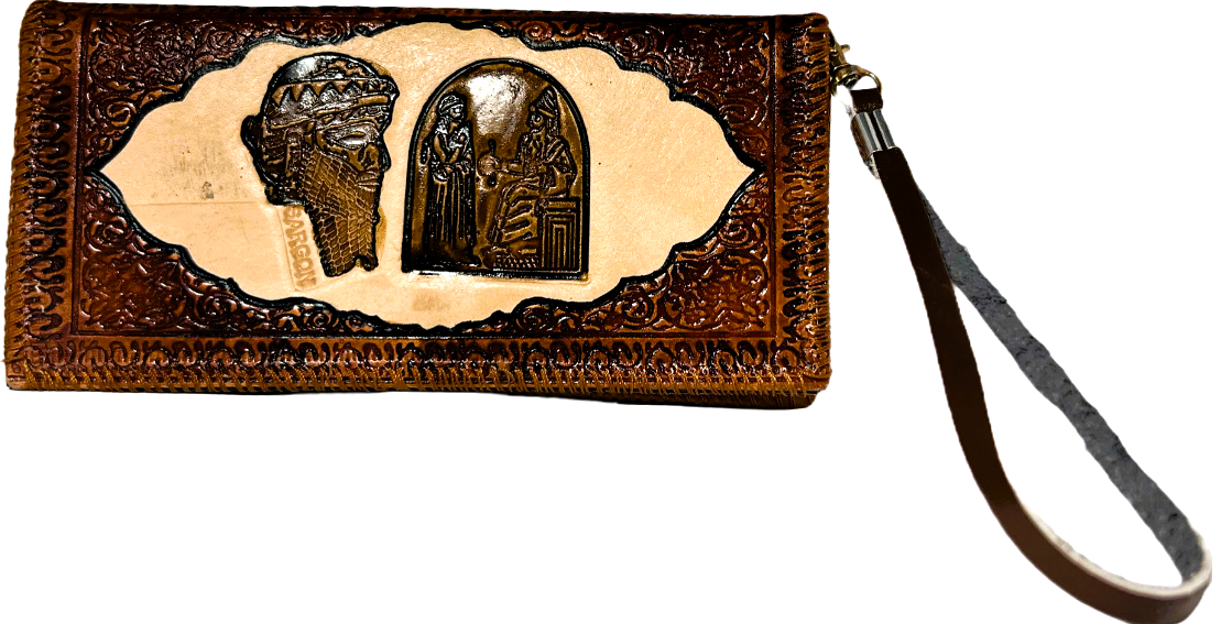 Handmade wallet for women, made from cow leather. (Sargon and Hammurabi)